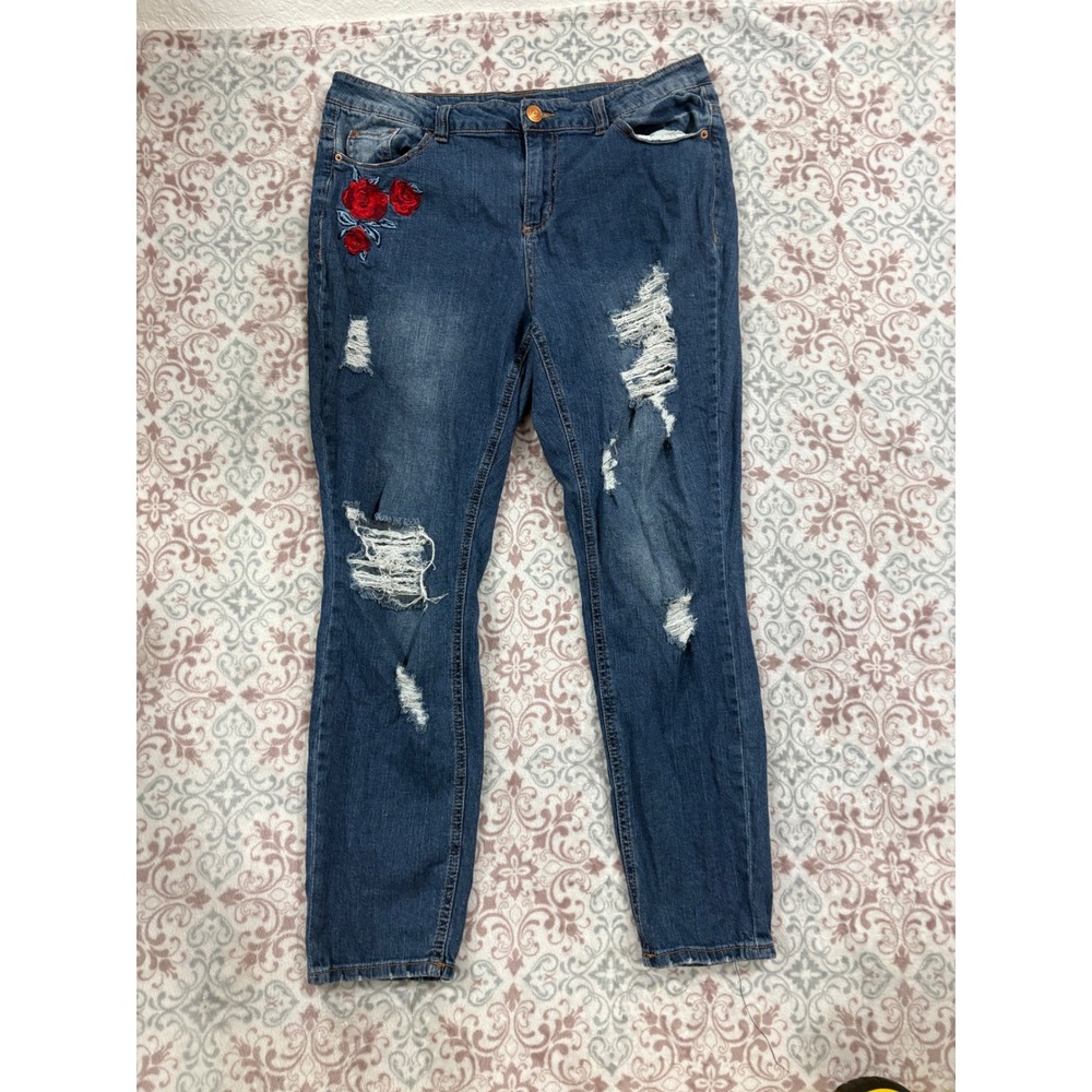 Almost Famous Mid Rise Distressed Skinny Jeans Blue Floral Rose Embroidered 16